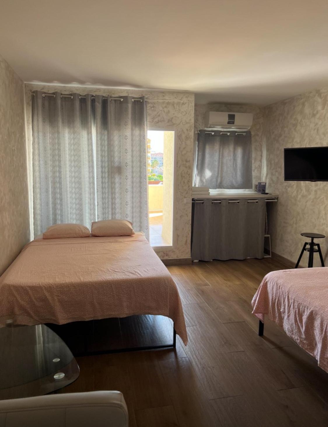 Benal Beach Apartment Беналмадена Екстериор снимка