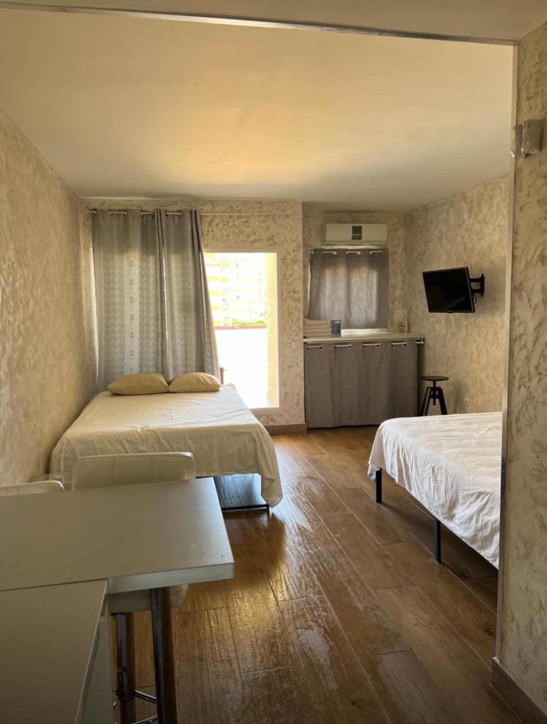 Benal Beach Apartment Беналмадена Екстериор снимка